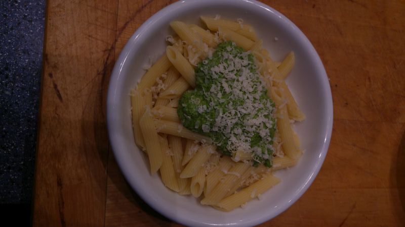 Nudeln mit Wildkräuterpesto Nudeln mit Wildkruterpesto